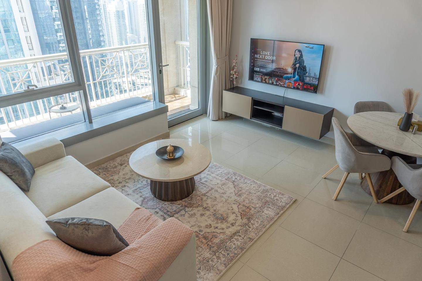 Ferienwohnung Downtown Oasis, Burj Khalifa Views, Luxury Amenities Dubai Exterior foto